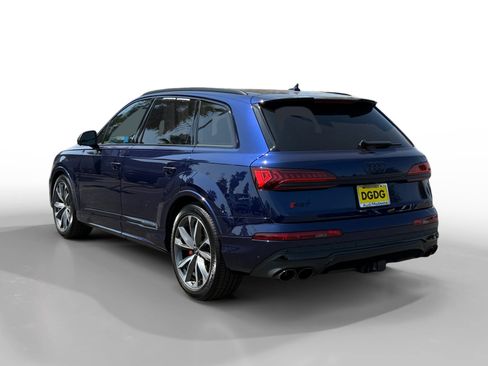 Used 2023 Audi SQ7 Prestige AWD/4WD image 3