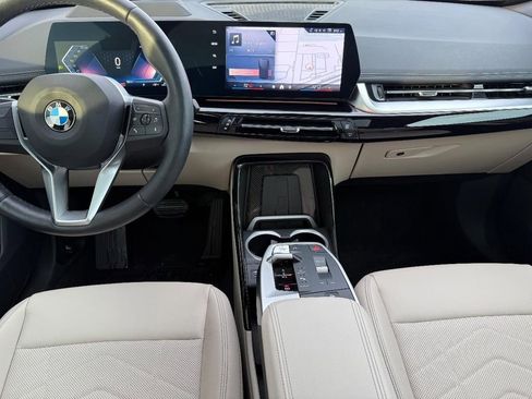 Used 2024 BMW X1 xDrive28i w/ Technology Package image 10