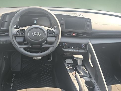 New 2026 Hyundai Elantra Sport FWD image 18
