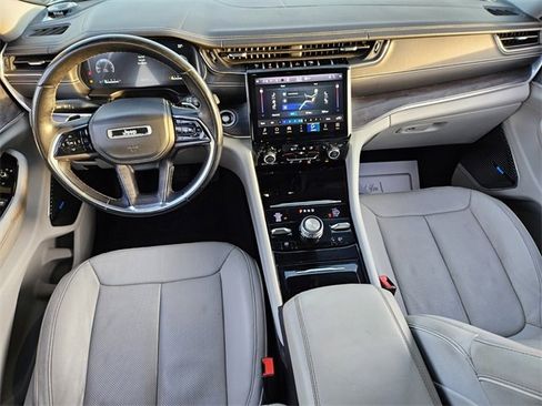 Used 2022 Jeep Grand Cherokee L Overland image 10