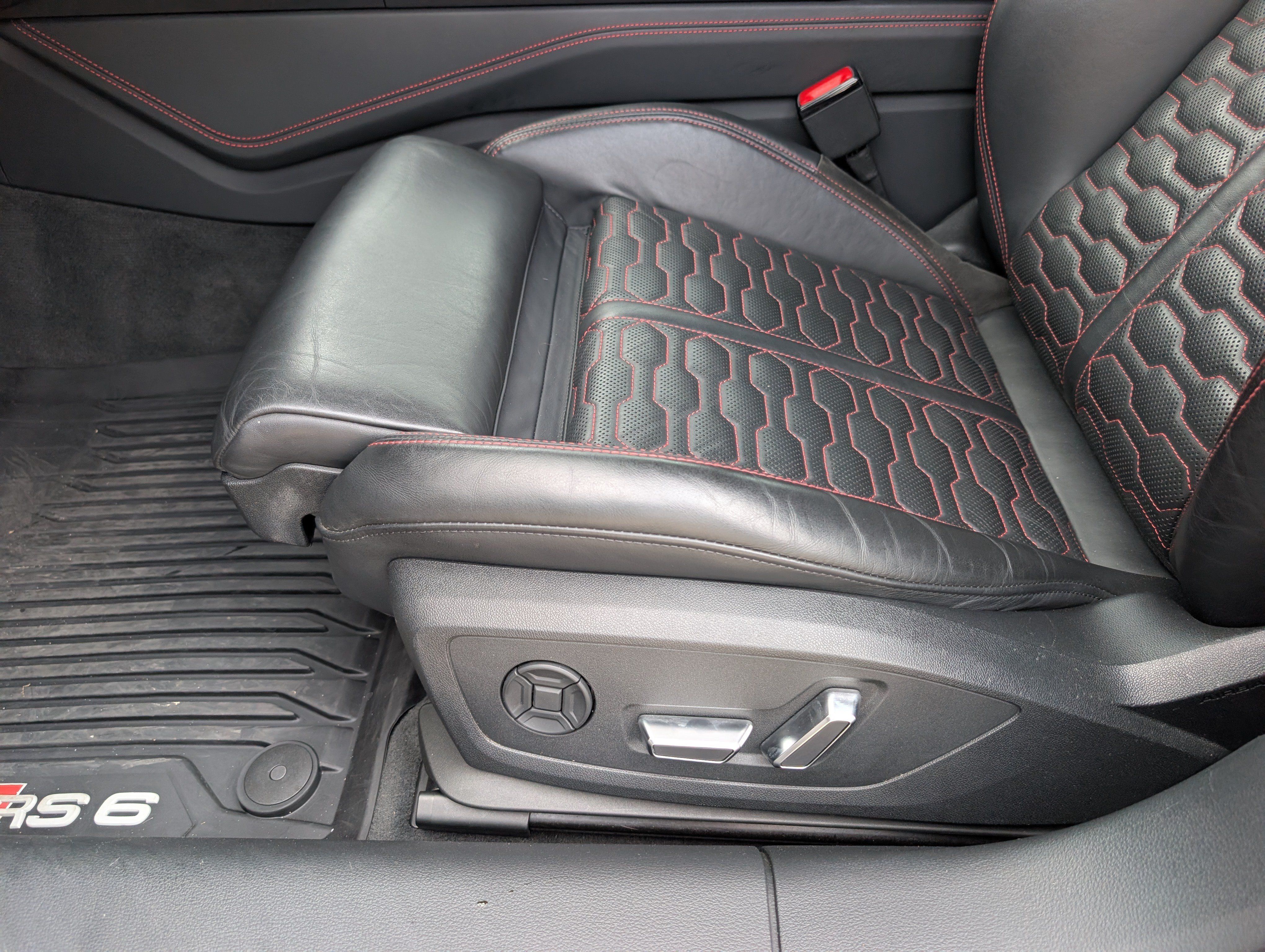 Used 2021 Audi RS 6 AWD/4WD image 10