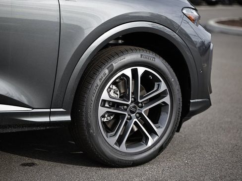 New 2025 Audi Q5 Premium image 5