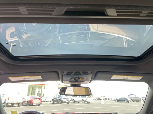 Used 2017 BMW 330i xDrive 330i xDrive image 18