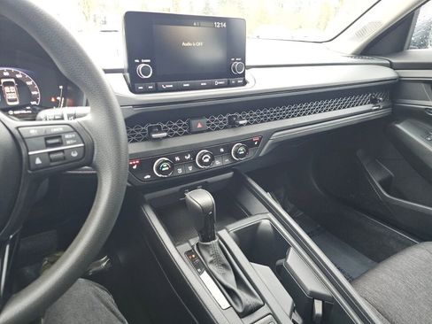 Certified 2023 Honda Accord EX image 25