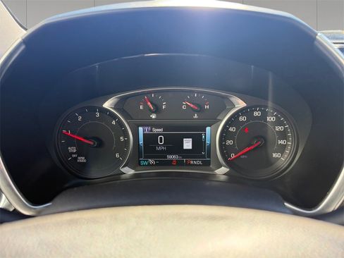 Used 2018 Chevrolet Equinox Premier image 14