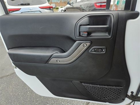 Used 2017 Jeep Wrangler Unlimited Sport w/ Quick Order Package 24S image 31