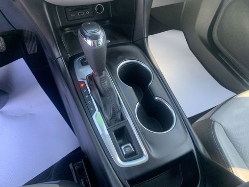 Used 2020 Chevrolet Equinox Premier image 18