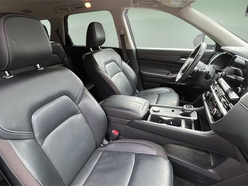 Used 2022 Nissan Pathfinder SL image 15