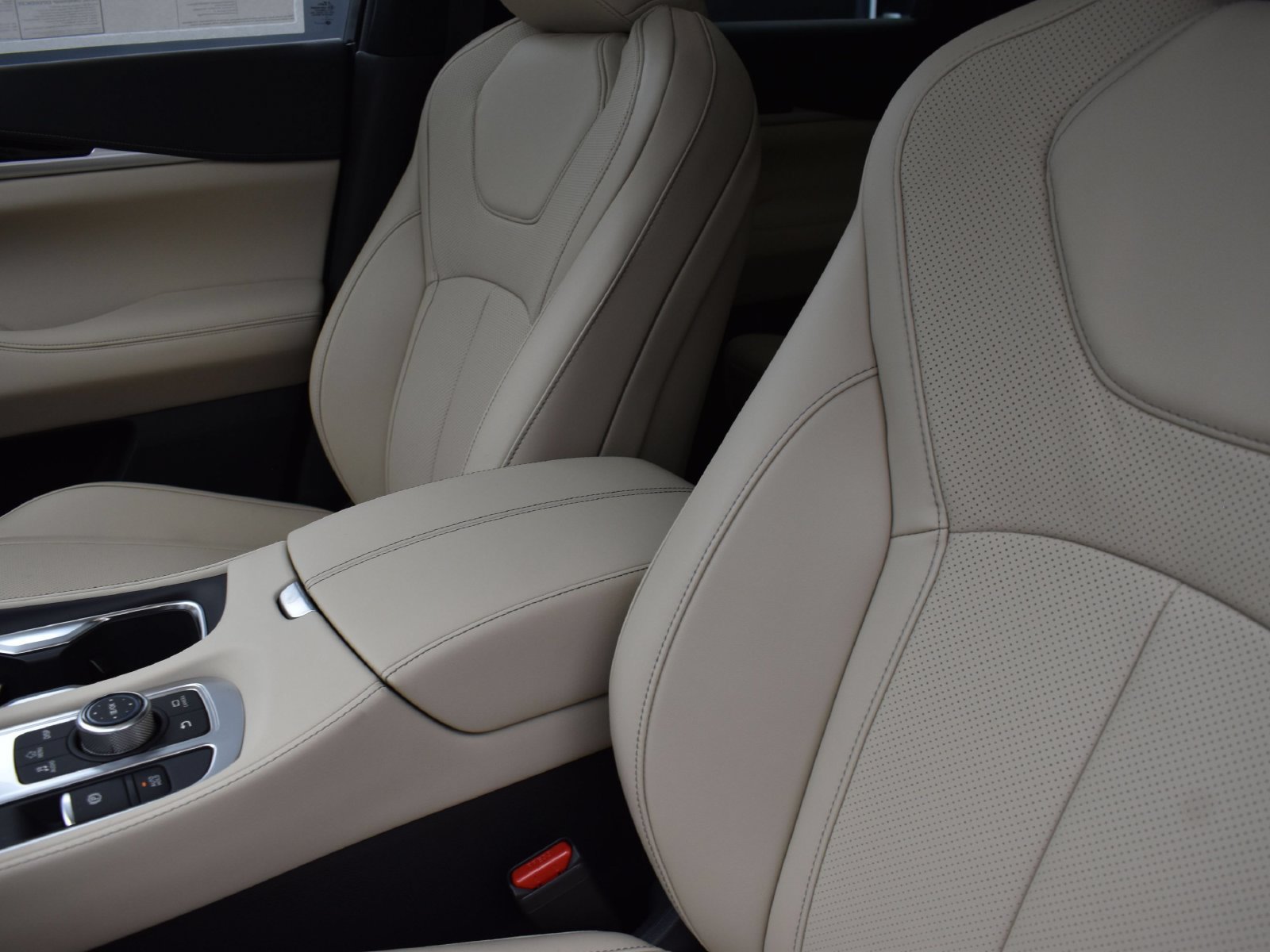 Certified 2025 INFINITI QX60 Pure FWD image 14