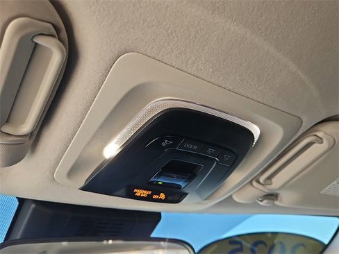 Used 2025 Toyota Corolla LE image 26