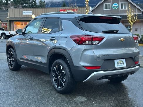 Used 2023 Chevrolet TrailBlazer LT w/ Convenience Package image 8