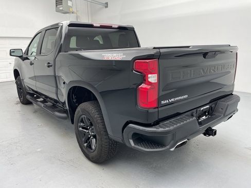 Used 2020 Chevrolet Silverado 1500 LT Trail Boss image 10