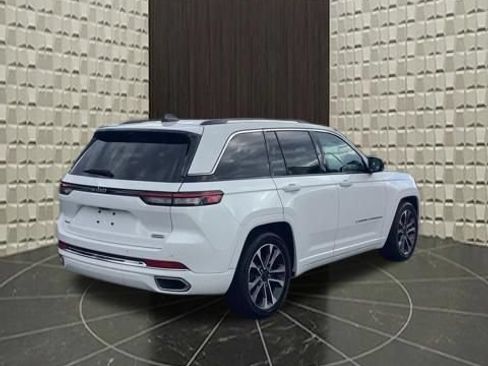 Certified 2023 Jeep Grand Cherokee Overland w/ Adv Protech Group III AWD/4WD image 13