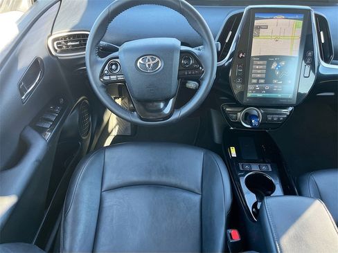 Used 2022 Toyota Prius Prime XLE image 21
