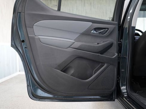 Used 2019 Chevrolet Traverse LT AWD/4WD image 36