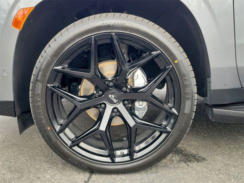 Used 2021 Cadillac Escalade ESV Premium Luxury image 33