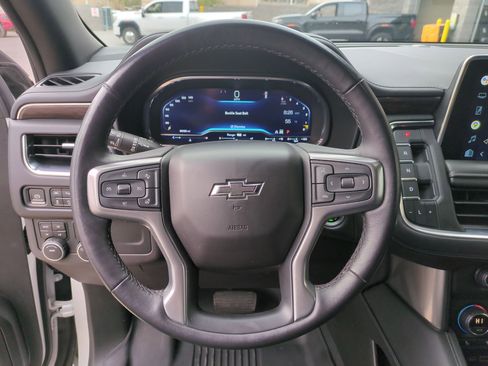 Certified 2022 Chevrolet Tahoe Z71 w/ Luxury Package image 16