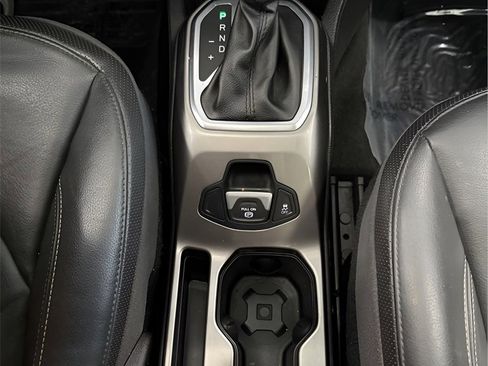 Used 2018 Jeep Renegade Limited w/ UConnect 8.4 Nav Group image 24