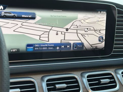 Used 2025 Mercedes-Benz GLS 450 4MATIC image 34