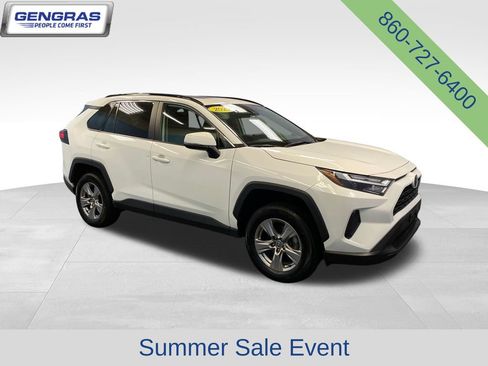 Used 2022 Toyota RAV4 XLE w/ Convenience Package AWD/4WD image 9