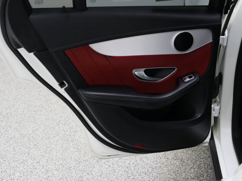 Used 2022 Mercedes-Benz GLC 300 4MATIC Coupe image 29