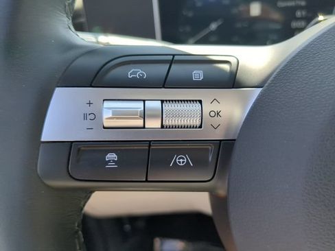 Used 2025 Hyundai Tucson SEL FWD image 30
