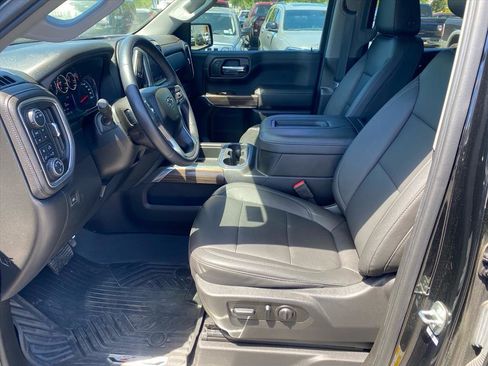 Used 2021 Chevrolet Silverado 1500 LT Trail Boss w/ Convenience Package II AWD/4WD image 9