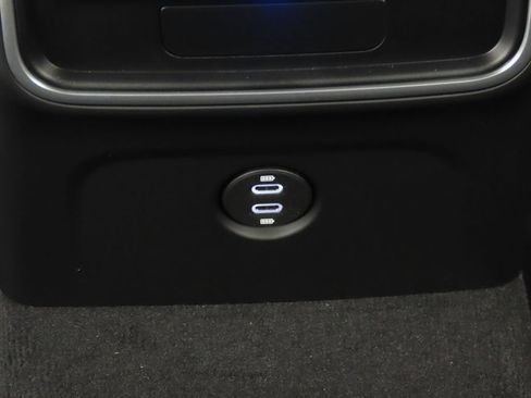 New 2026 Porsche Macan AWD/4WD image 35
