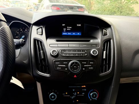 Used 2016 Ford Focus SE image 14