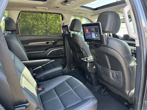 Used 2022 Kia Telluride SX w/ Towing Package AWD/4WD image 38