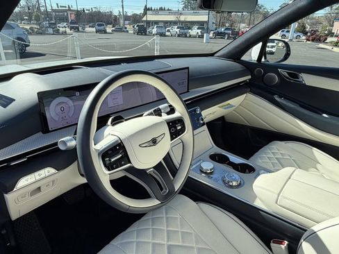 Used 2025 Genesis GV80 3.5T Prestige image 13
