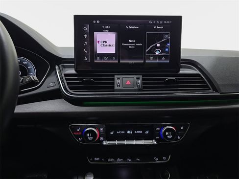 Used 2023 Audi Q5 2.0T Prestige w/ Prestige Package image 23