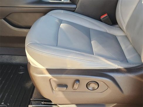 Used 2021 Chevrolet Tahoe Z71 w/ Z71 Signature Package image 23