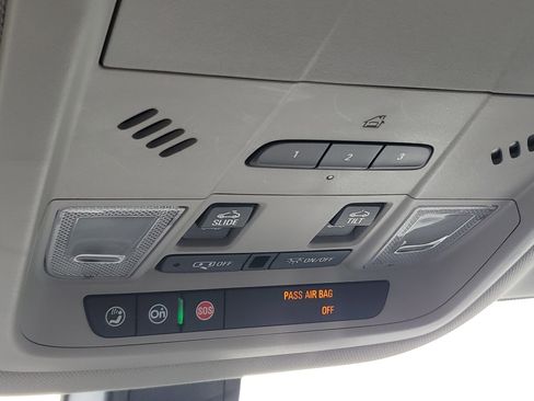 Used 2020 Buick Enclave Essence w/ Sport Touring Edition image 24