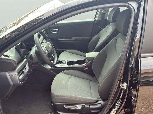 Used 2025 Kia K4 FWD image 22