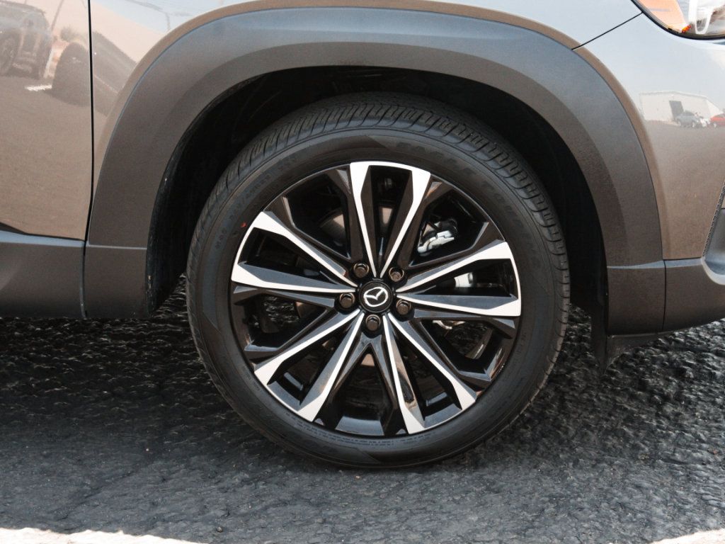 Used 2025 MAZDA CX-50 AWD 2.5 S w/ Premium Plus Pkg image 4
