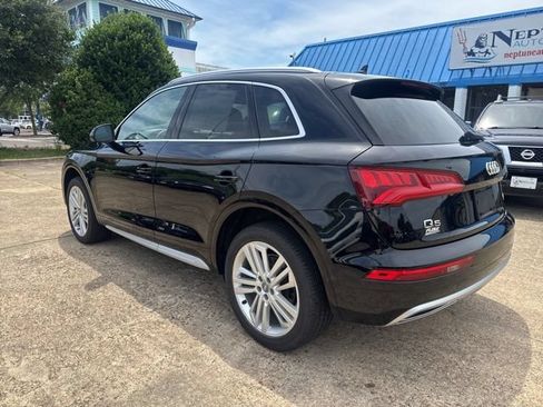 Used 2018 Audi Q5 2.0T Premium Plus w/ Premium Plus Package AWD/4WD image 7