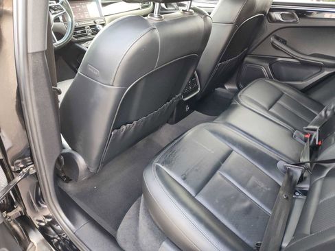 Used 2020 Porsche Macan image 21