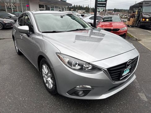 Used 2016 MAZDA MAZDA3 i Touring image 8