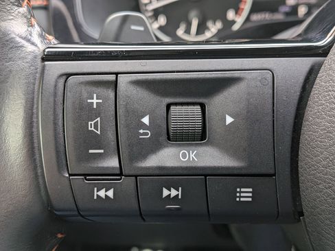 Used 2023 Nissan Pathfinder Rock Creek AWD/4WD image 14