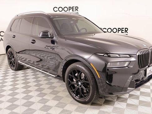 Used 2024 BMW X7 xDrive40i w/ Premium Package image 1