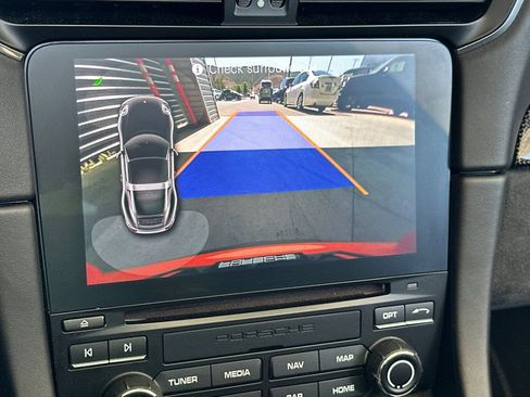 Used 2018 Porsche 911 Targa 4 GTS image 24