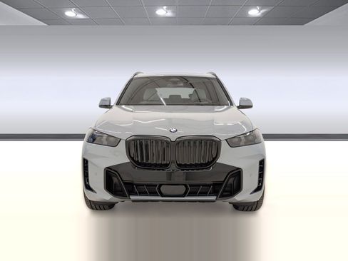 New 2026 BMW X5 xDrive40i w/ M Sport Package AWD/4WD image 6