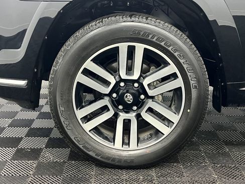 Used 2022 Toyota 4Runner Limited image 10