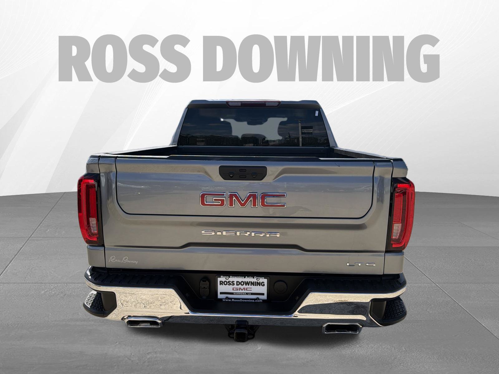 Used 2023 GMC Sierra 1500 SLT w/ SLT Premium Package AWD/4WD image 5