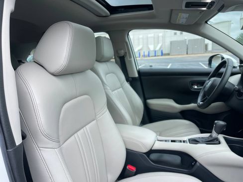 Used 2025 Honda HR-V EX-L image 31