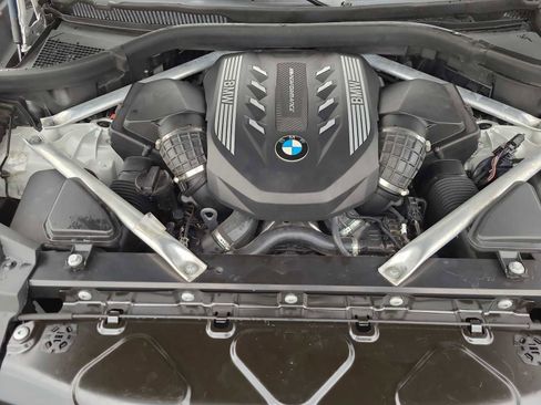 Used 2020 BMW X5 M50i w/ Executive Package image 17