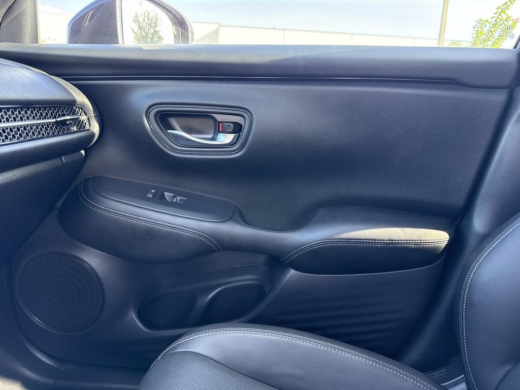 Used 2025 Honda HR-V EX-L image 27