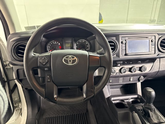 Used 2017 Toyota Tacoma SR AWD/4WD image 19