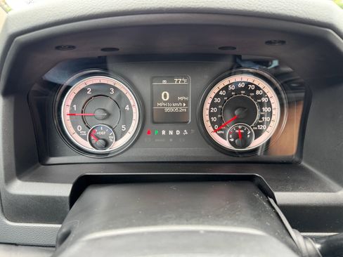 Used 2017 RAM 3500 Tradesman w/ Chrome Appearance Group image 23